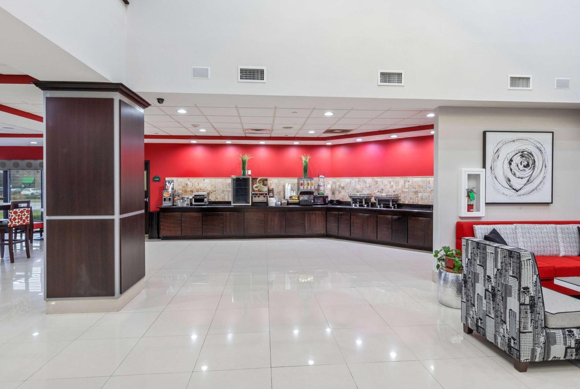 Wingate By Wyndham Lake Charles Casino Area מראה חיצוני תמונה